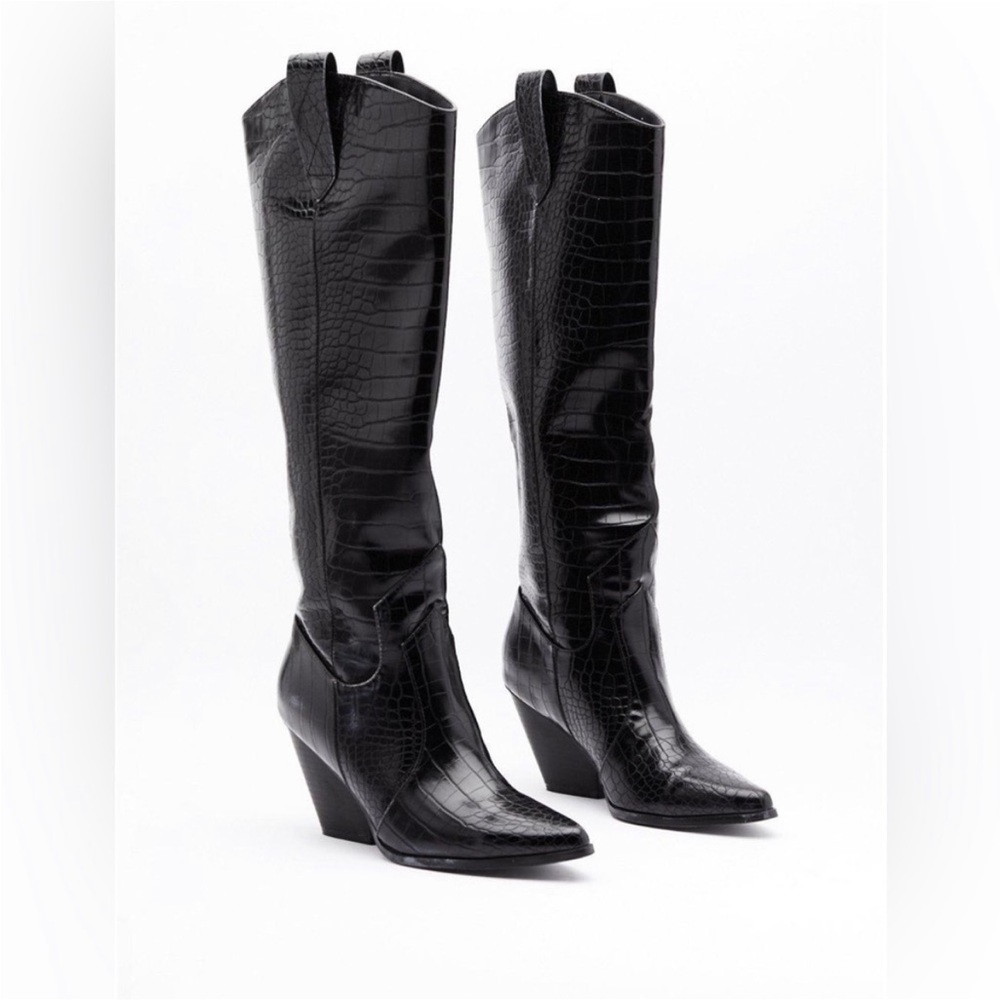 Black boots
